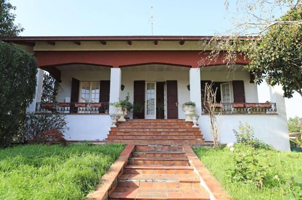 casa indipendente in vendita a Parma in zona Vigatto