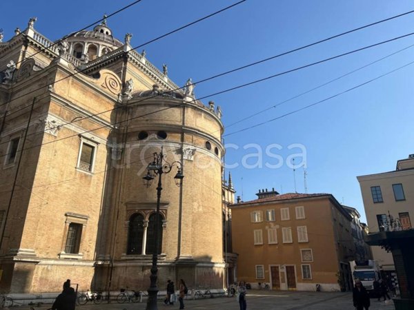appartamento in vendita a Parma in zona Centro Storico