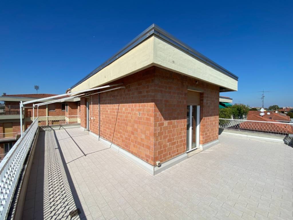 appartamento in vendita a Parma in zona Cittadella