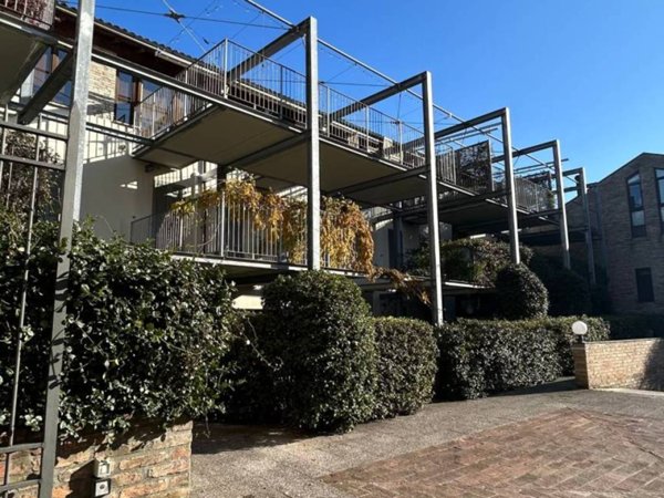 appartamento in vendita a Parma in zona Cittadella