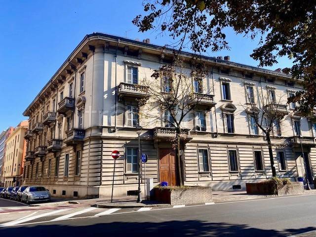 appartamento in vendita a Parma in zona Centro Storico