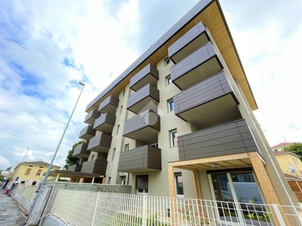 appartamento in vendita a Parma in zona Pablo
