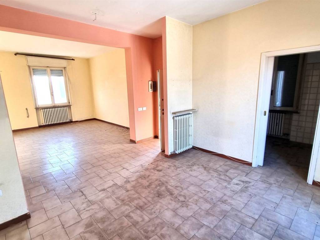 intera palazzina in vendita a Parma in zona Pablo