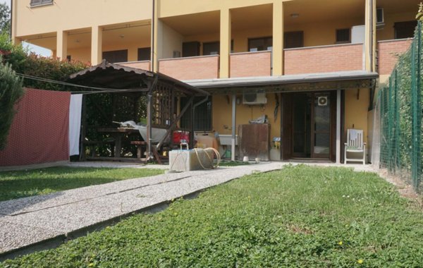 casa indipendente in vendita a Parma in zona Pedrignano
