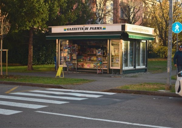 negozio in vendita a Parma
