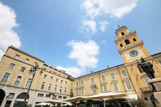 appartamento in vendita a Parma in zona Centro Storico