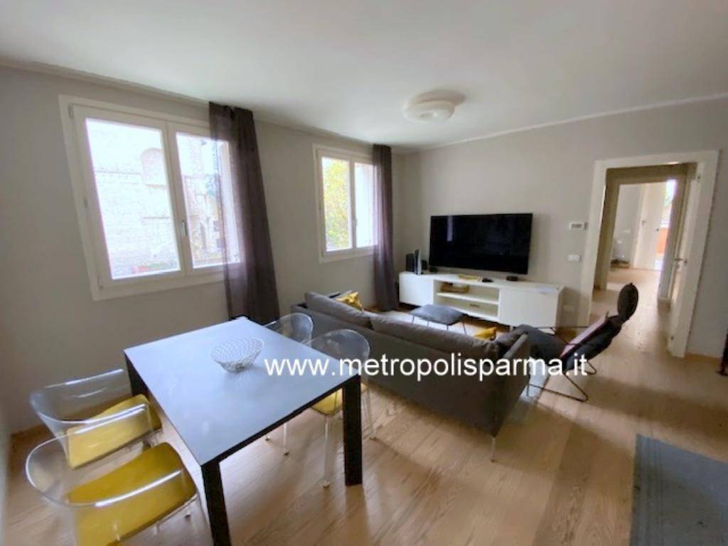 appartamento in vendita a Parma in zona Centro Storico