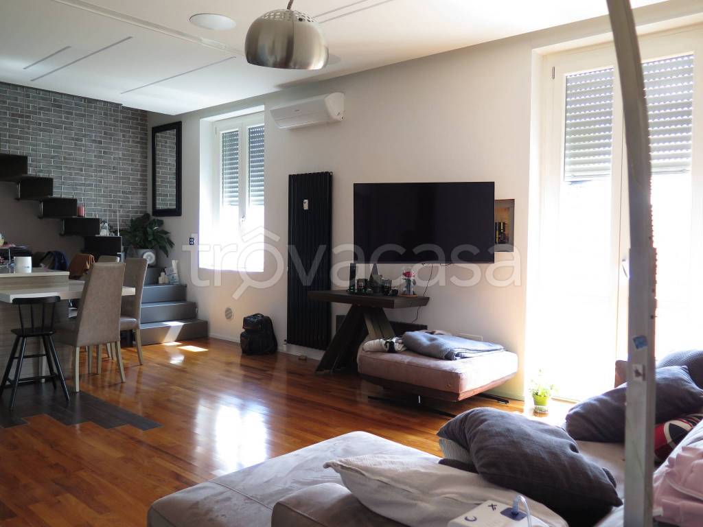 appartamento in vendita a Parma in zona Centro Storico