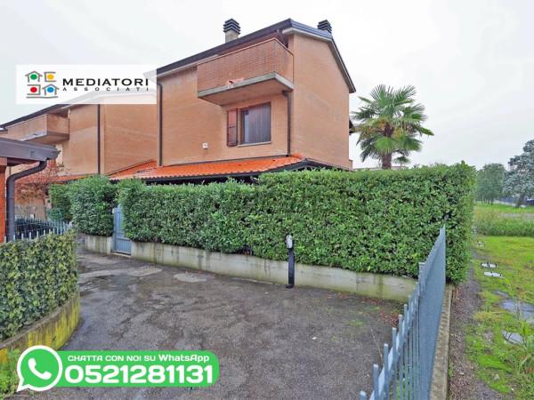 casa indipendente in vendita a Parma in zona Corcagnano