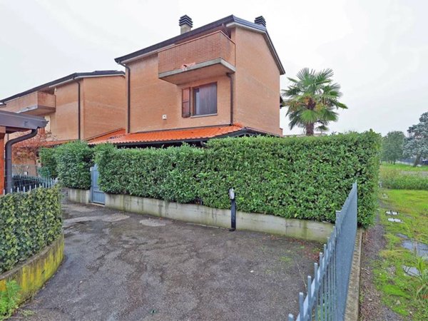casa indipendente in vendita a Parma in zona Corcagnano