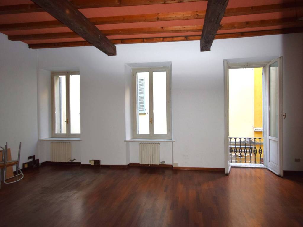 appartamento in vendita a Parma in zona Centro Storico