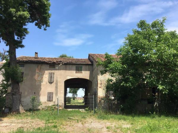 casa indipendente in vendita a Parma in zona Botteghino