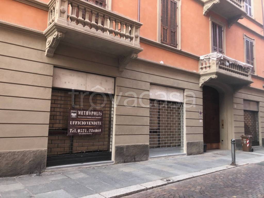 appartamento in vendita a Parma in zona Centro Storico