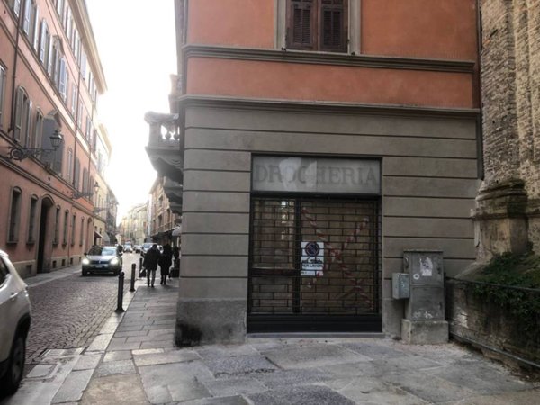 appartamento in vendita a Parma in zona Centro Storico