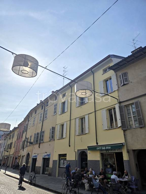 appartamento in vendita a Parma in zona Oltretorrente