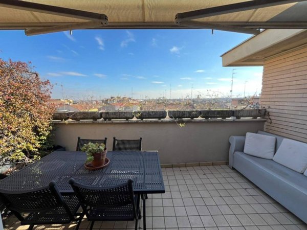 appartamento in vendita a Parma in zona Centro Storico