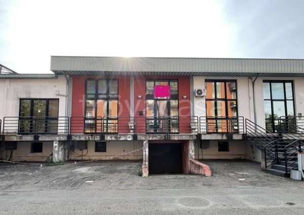 ufficio in vendita a Parma in zona Pablo