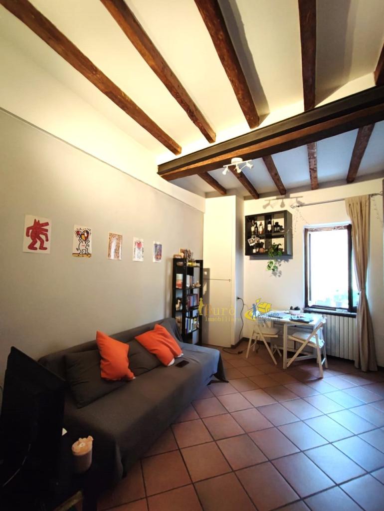 appartamento in vendita a Parma in zona Centro Storico