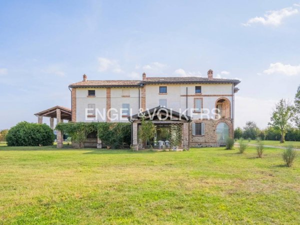 casa indipendente in vendita a Parma in zona Cittadella