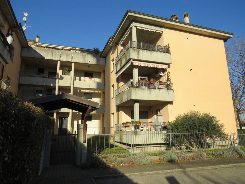 appartamento in vendita a Parma in zona Corcagnano