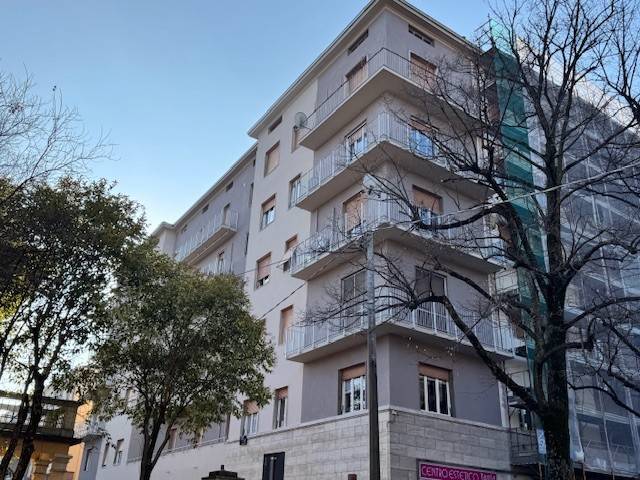 appartamento in vendita a Parma in zona Cittadella