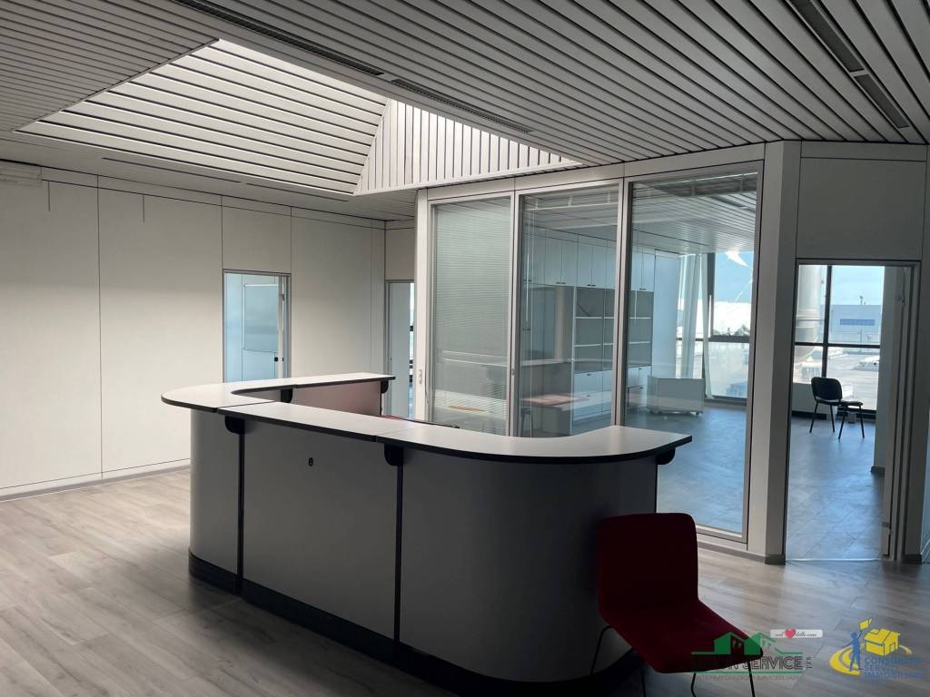 capannone in vendita a Parma in zona San Martino / Paradigna