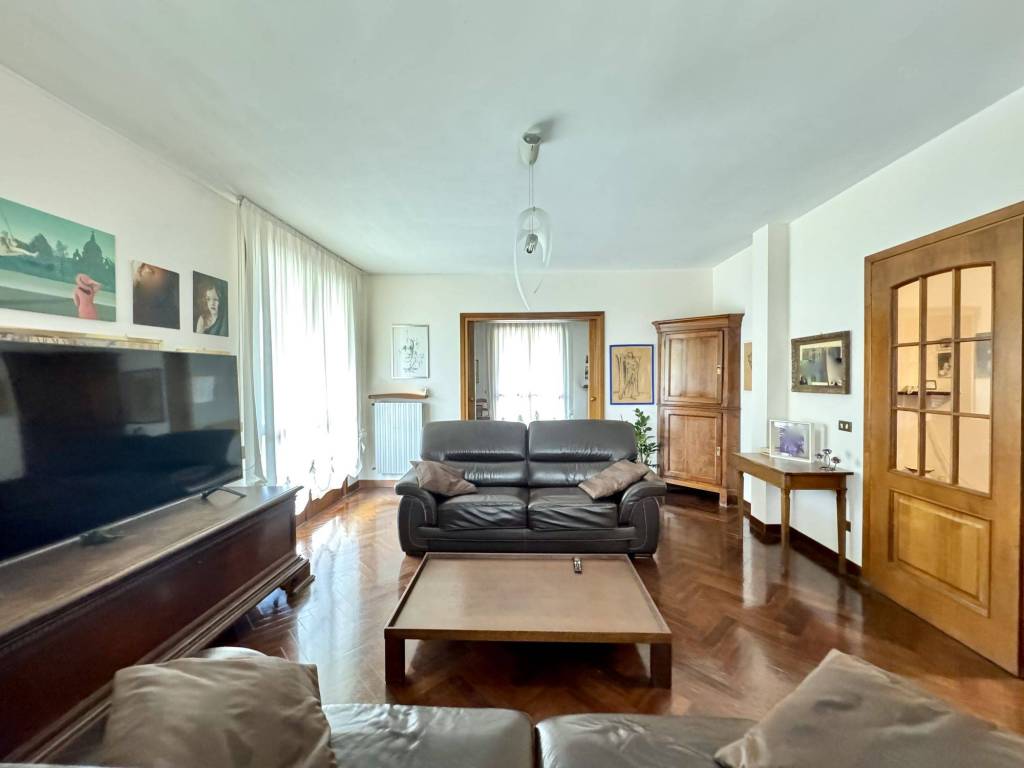 casa indipendente in vendita a Parma in zona Montanara