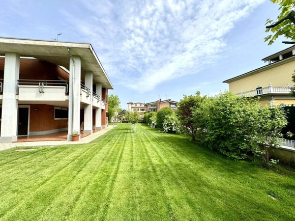 casa indipendente in vendita a Parma in zona Gaione