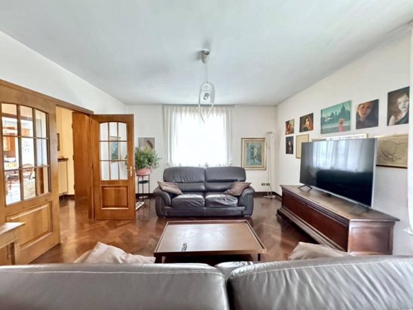 casa indipendente in vendita a Parma in zona Carignano