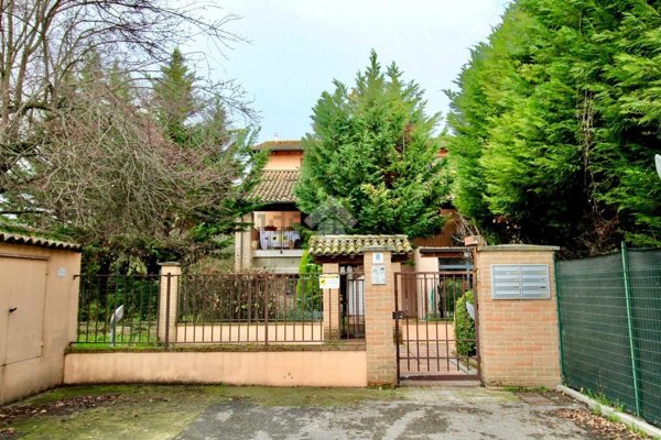 casa indipendente in vendita a Parma