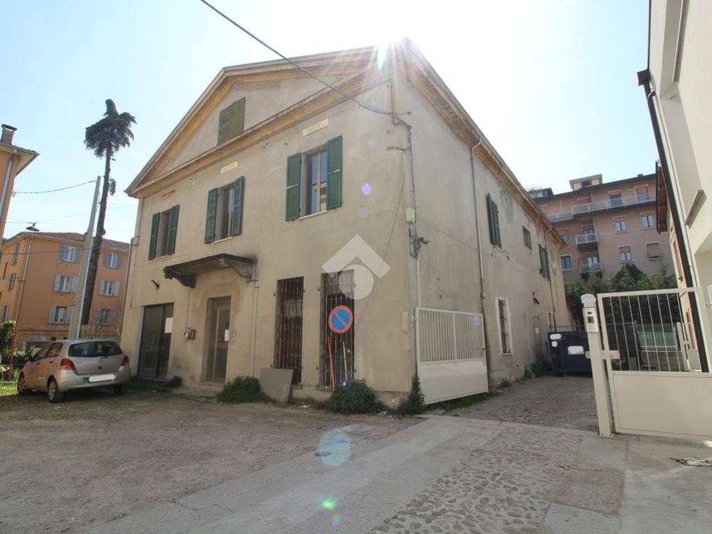 casa indipendente in vendita a Parma in zona San Lazzaro