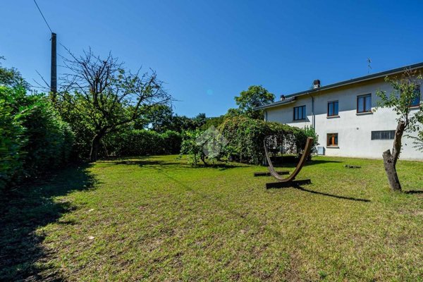 casa indipendente in vendita a Parma in zona Vigatto
