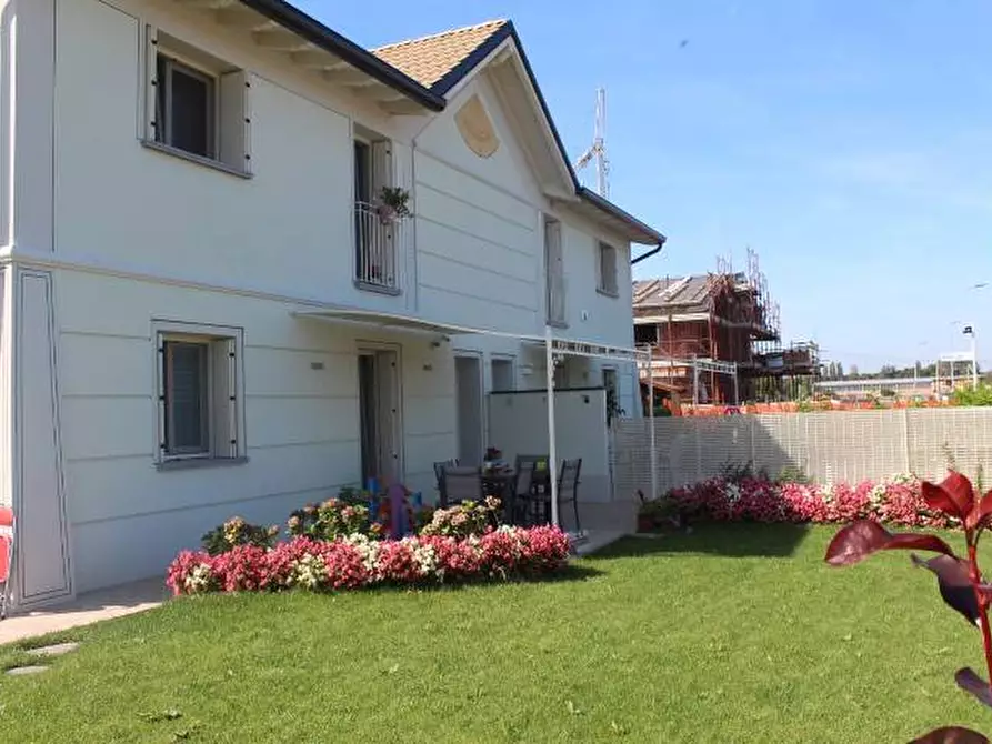 casa indipendente in vendita a Parma in zona Gaione