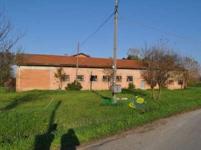 capannone in vendita a Parma