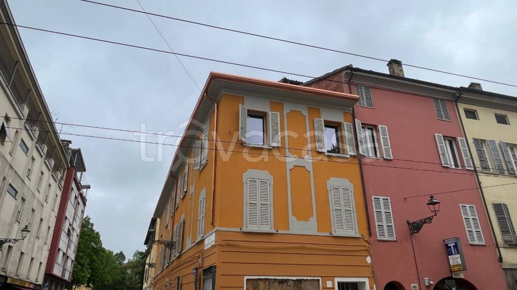 appartamento in vendita a Parma in zona Oltretorrente