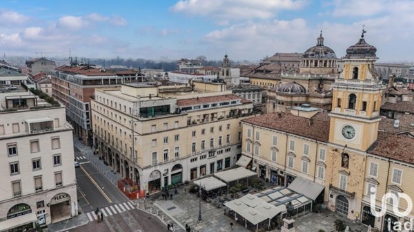 appartamento in vendita a Parma in zona Centro Storico