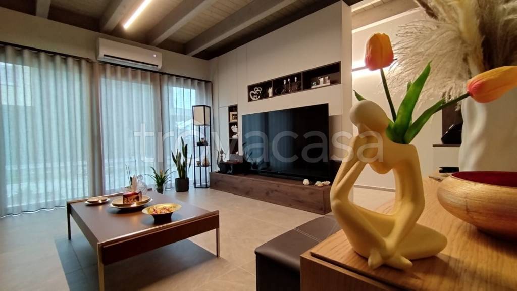 casa indipendente in vendita a Parma in zona Molinetto