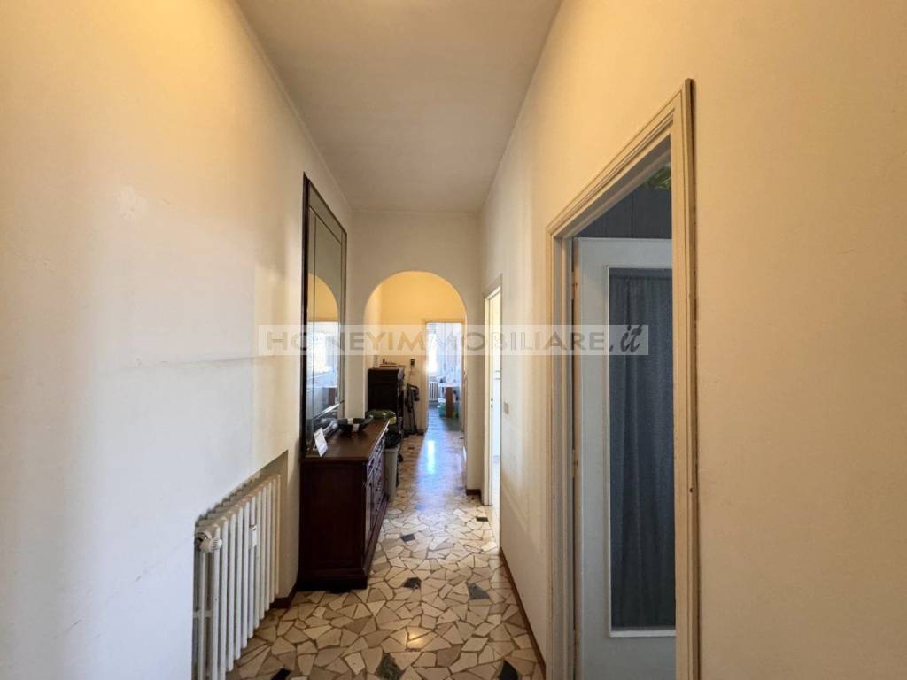 appartamento in vendita a Parma in zona Crocetta