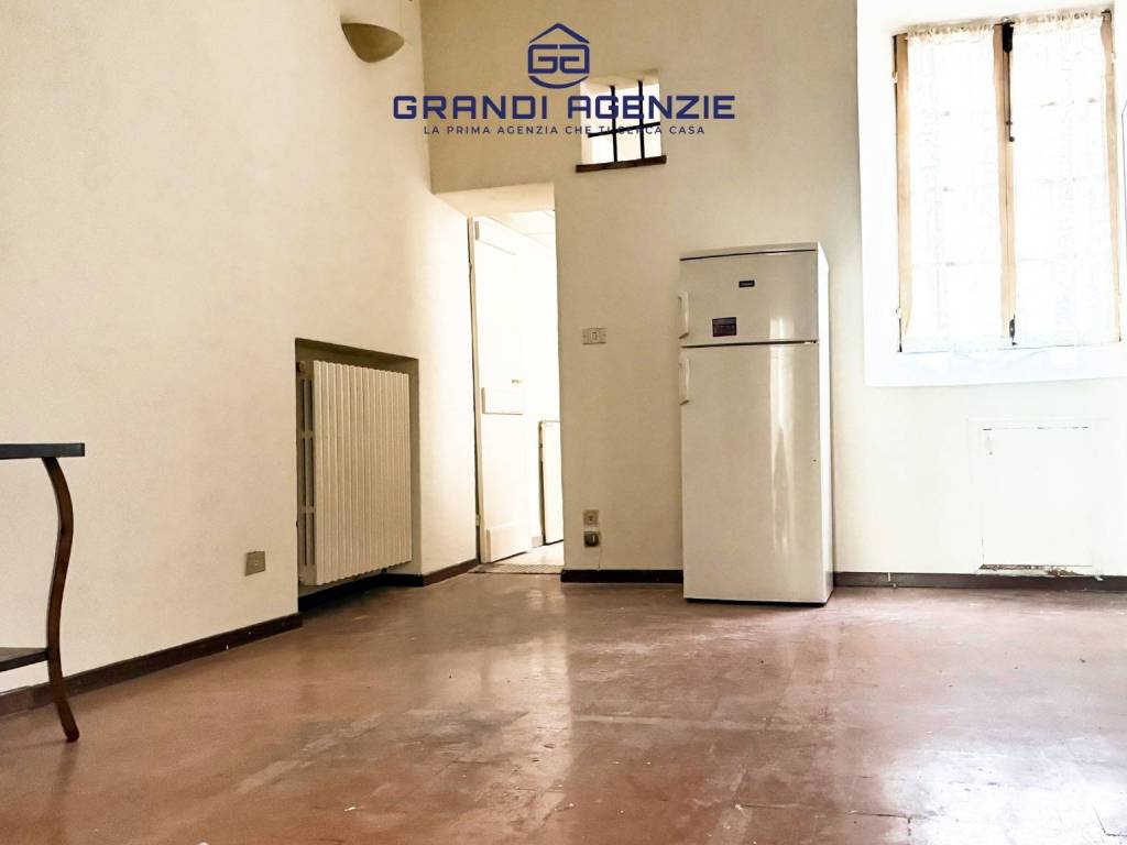 appartamento in vendita a Parma in zona Centro Storico