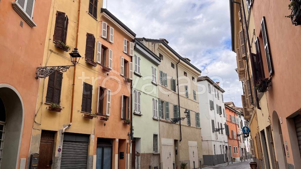 appartamento in vendita a Parma in zona Centro Storico