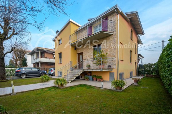 casa indipendente in vendita a Parma in zona Baganzola