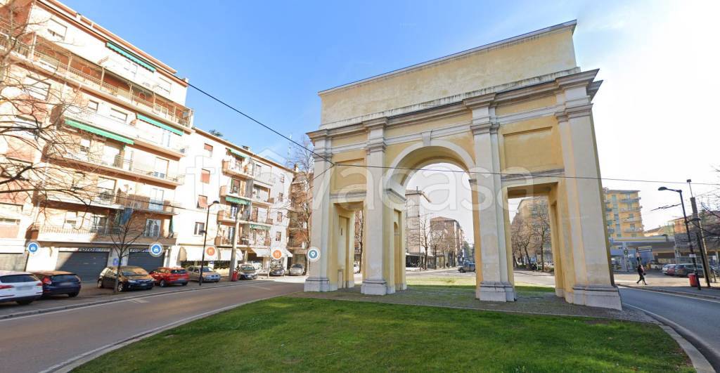 negozio in vendita a Parma in zona San Lazzaro