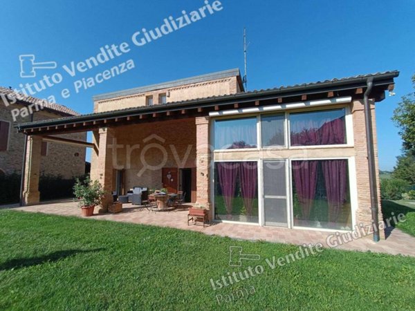 casa indipendente in vendita a Parma in zona Botteghino
