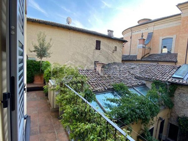 appartamento in vendita a Parma in zona Centro Storico
