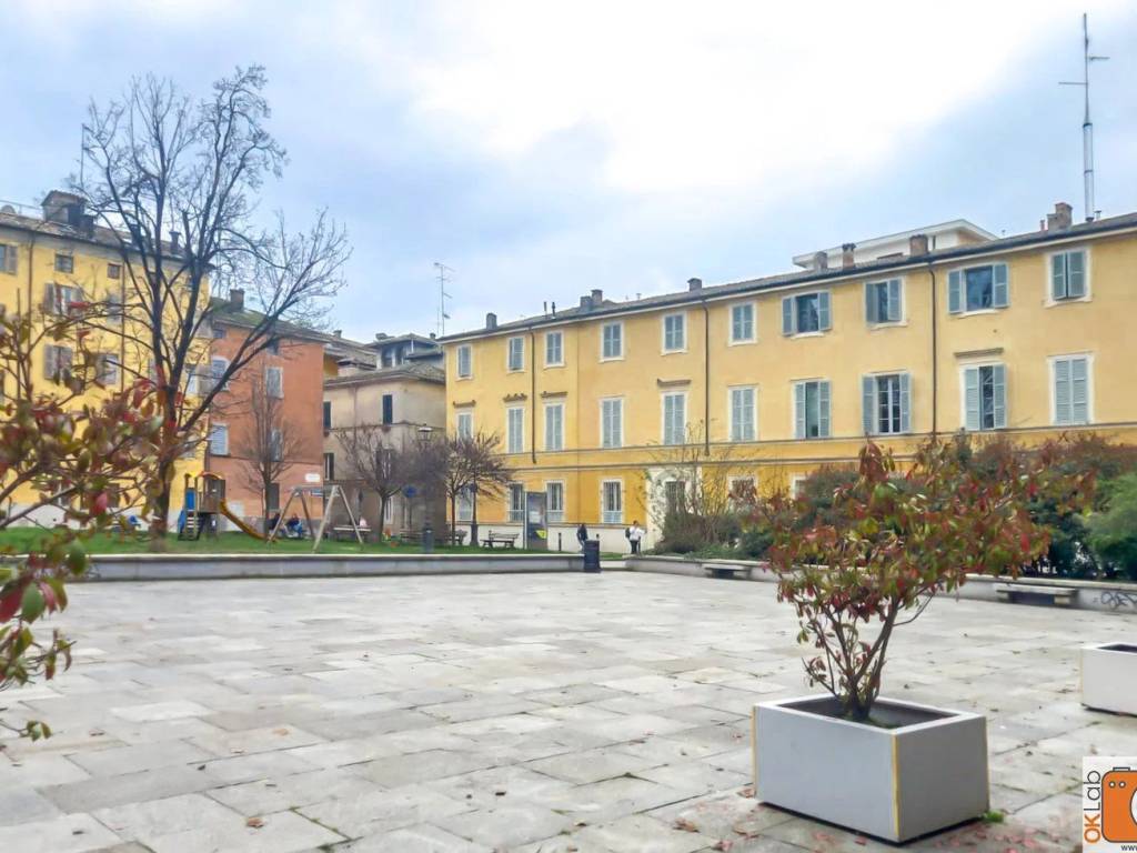 appartamento in vendita a Parma in zona Centro Storico