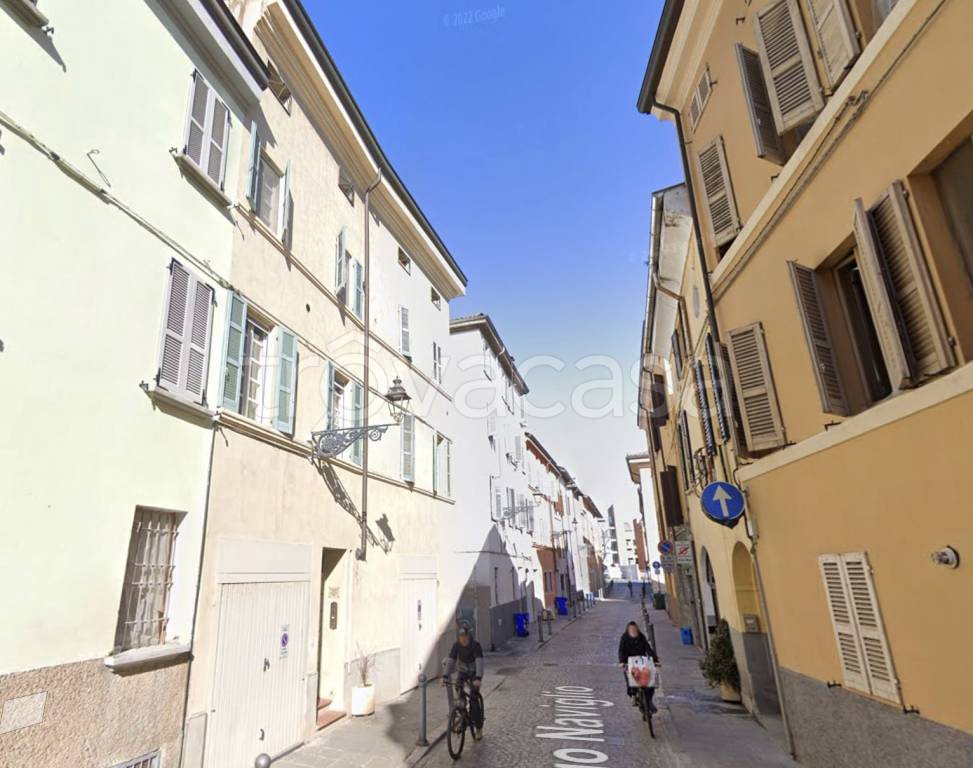 appartamento in vendita a Parma in zona Centro Storico