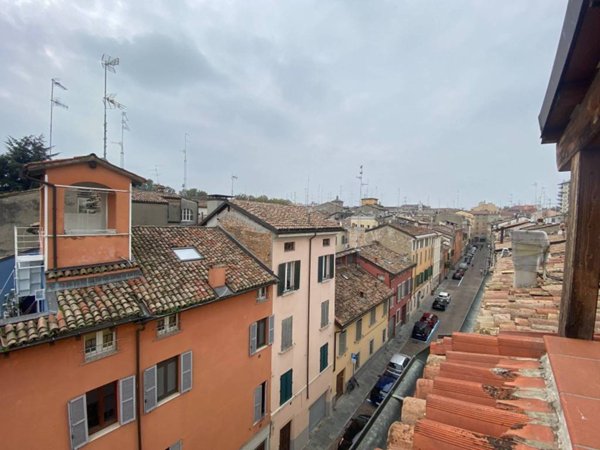 appartamento in vendita a Parma in zona Centro Storico