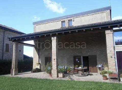 casa indipendente in vendita a Parma in zona Botteghino