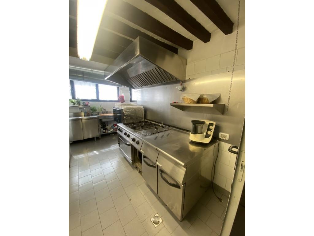 negozio in vendita a Parma