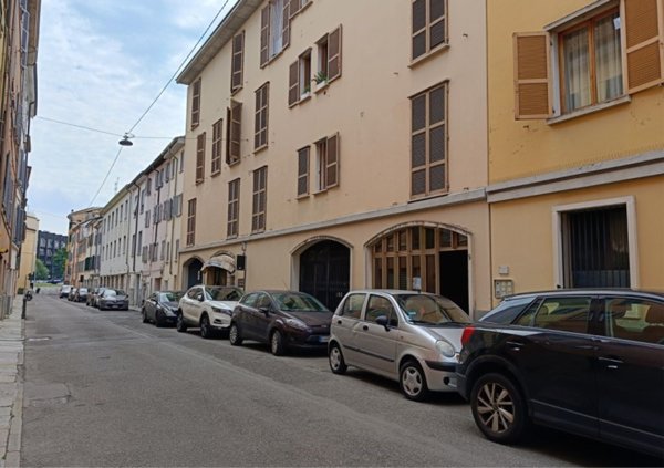 appartamento in vendita a Parma in zona Centro Storico